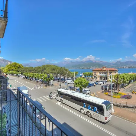 Il Porticciolo Stunning View - Happy Apartment *