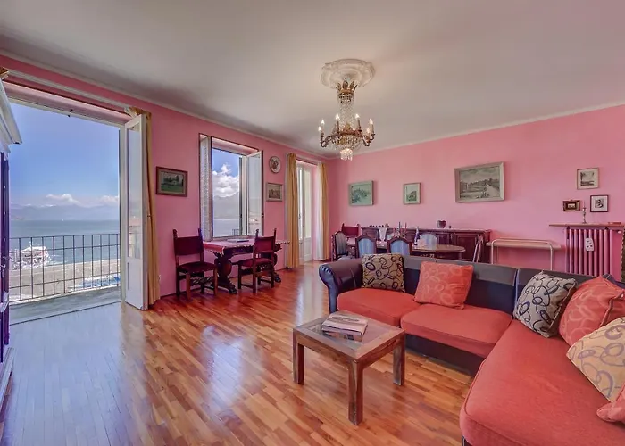 Apartment Il Porticciolo Stunning View - Happy Stresa